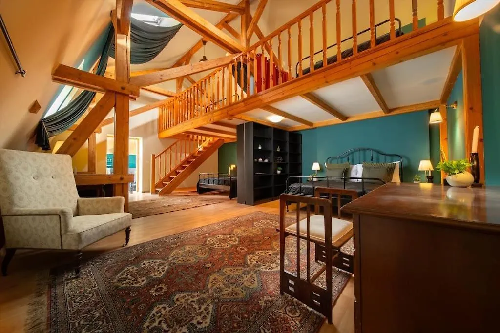 Chateau Charme - Prague Centre Apartment